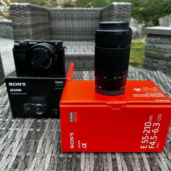 COPY - Sony Alpha 6400 Camera (Body+16-50mm Lens) AND 55-210mm f/4.5-6.3 Teleph…